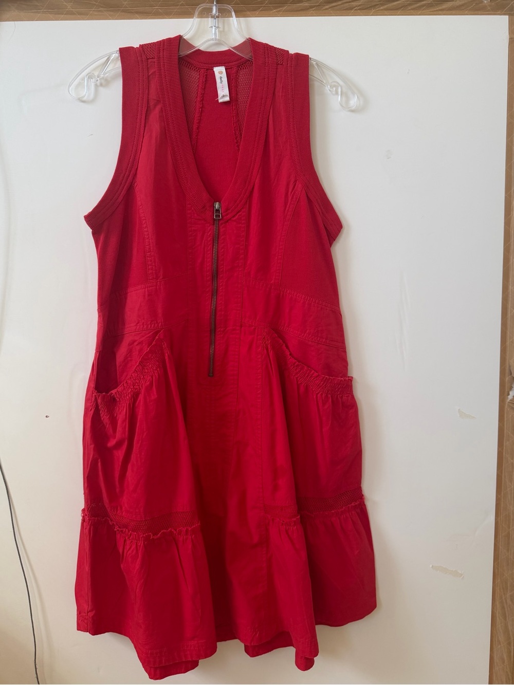 Sleeveless Red Zip-Front Casual Summer Dress